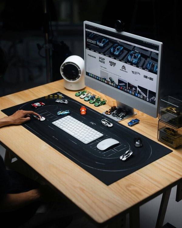 Maximize your design impact with stunning mockups